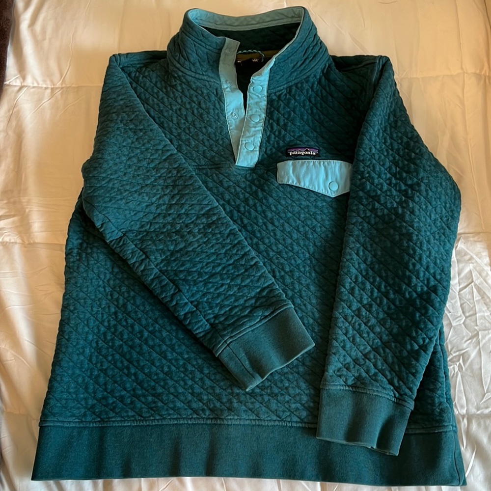 Patagonia quilted snap pullover
